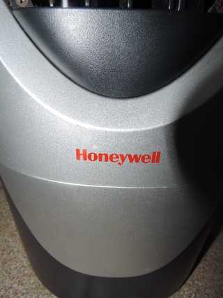 Climatizador de Ar Honeywell Comfort Frio 10 Litros com Controle Remot