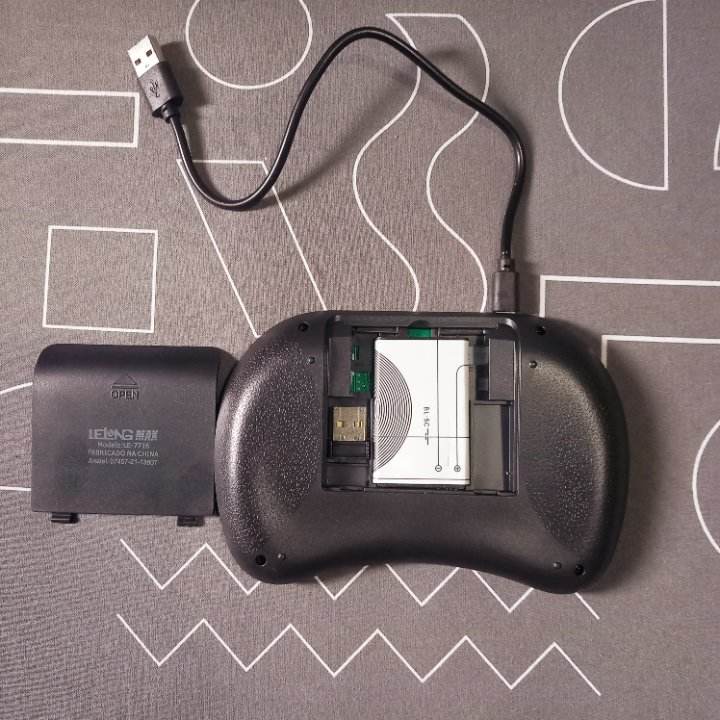 Mini Teclado sem Fio Wireless Touch Pad Universal Console Pc