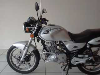 Moto Suzuki Yes 125cc