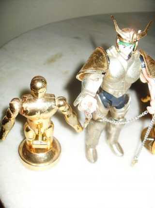Cavaleiros do Zodíaco Shun Andromeda (armadura de Ouro)