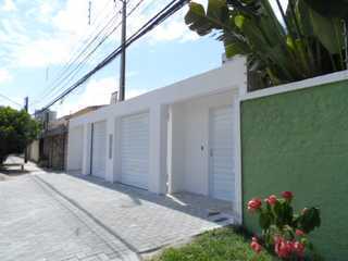 Casa com 3 Dorms em Jaboatão dos Guararapes - Candeias por 750.000,00 à Venda