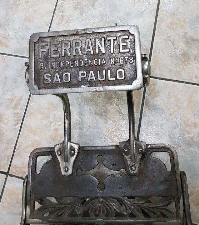 Cadeira Ferrante Usada - PontoNet Desapega