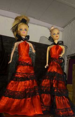 Vende 02 Bonecas Barbie-brecho Reuse Moda Feminina