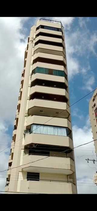 R$ 900.000 Apartamento à Venda no Edificio São Francisco c/ 182m2, na