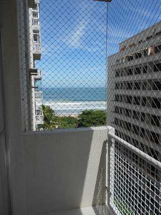 Guaruja Pitangueiras / Quadra da Praia / Excelente Localização