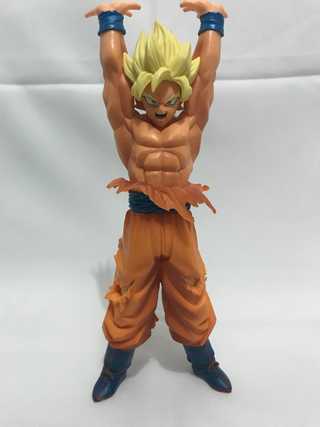 Action Figure Dragon Ball Z Super Saiyan Son Goku Genkidama 25cm