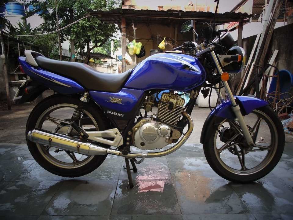 Moto Suzuki EN 125Cc - Desapega