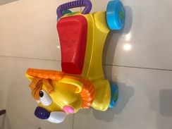 Andador Leão Fisher Price