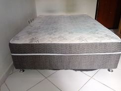 Cama Box de Molas (casal)