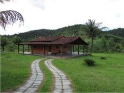 Fazendinha em Papucaia-caetano Imóveis