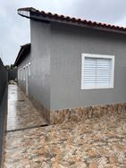 Linda Casa 2 Dormitórios á Venda em Mongaguá