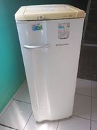 Geladeira Electrolux Re28