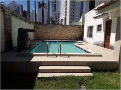 Casa com 5 Dorms em Jaboatão dos Guararapes - Piedade por 1.250.000,00 à Venda