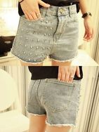 Short Cintura Alta com Spikes