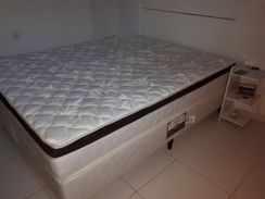 Cama Box Que em Nova