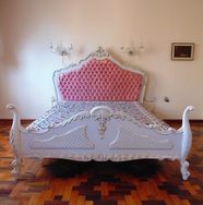 Cama de Casal Entalhada Luiz XV King Size