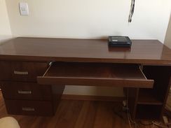 Vende SE Sofá Cama e Mesa Escritório