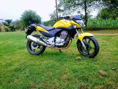 Honda CB 300 Top, com Seguro Total