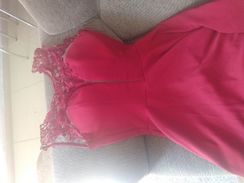 Vendo 2 Vestidos Novos com Nota