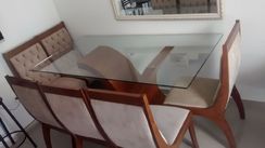 Vendo Mesa com Seis Cadeiras