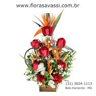 Pedro Leopoldo MG Floricultura Flores Cesta de Café da Manhã e Coroas