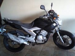 Fotos Similares: Moto Fazer 