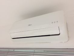 Ar Condicionado Midea 12.000 Btu's (1 Ano de Uso)