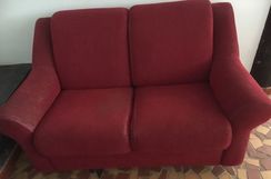 Fotos Similares: 2 Sofas de Veludo Vermelho de 3 e 2 Lugares 