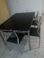 Mesa Cromada com 6 Cadeiras Tampo de Vidro Preto