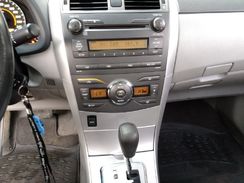 Toyota Corolla Sedan Gli 1.8 16v (flex) (aut) 2011