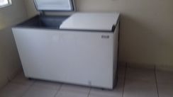 Vende-se Freezer Semi Novo