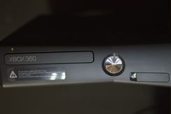 Console XBOX 360 16gb (desbloqueado) + Kinect + 20 Jogos