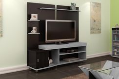 Rack Grecia II Cinza e Preto com Painel e Rodizios Artely