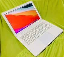 Macbook White 2009 Excelente