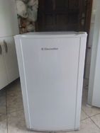 Frigobar Electrolux Re120