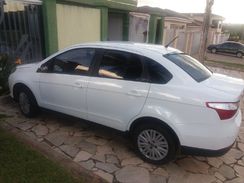 Fiat Grand Siena Attractive 1.4 8v (flex) 2013