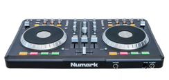 Controladora Mixtrack Pro Numark