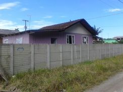 Casa de Madeira com Terreno