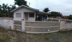 Casa Mista na área Central de Barra Velha