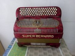 Fotos Similares: Acordeon Cromático Super Bernard Italiano 