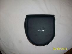 Porta CD Estrutura Firme, Marca Bose