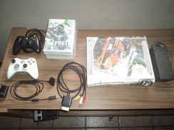 XBOX 360 Usado, 8 Jogos e 2 Controles