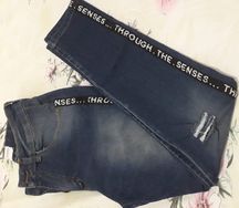 Calça Jeans Venom