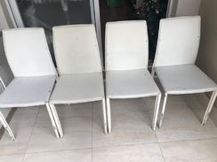 Mesa com Cadeiras