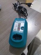 Bateria e Carregador para Parafusadeiras da Marca Makita Dco110df