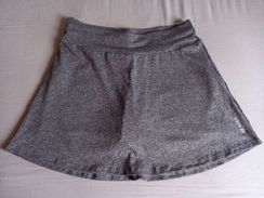 Saia Short Feminino Domyos Tm G ( Nova)