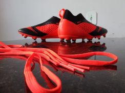 Chuteira Puma Netfit V2 (versão Luis Suarez)