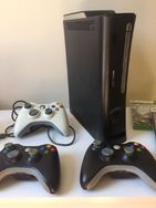 XBOX 360 + 3 Jogos (gta V, Call Of Duty, Assassins Creed) + 3 Controle