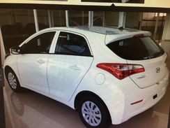 Vendo Hb20 Branco 2015/2015 Completo