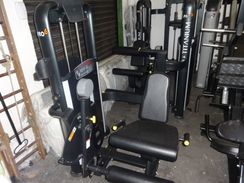 Cadeira Extensora Titanium Pro 6 Equipamento de Musculação